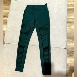 Alo Yoga Flocked Moto Legging